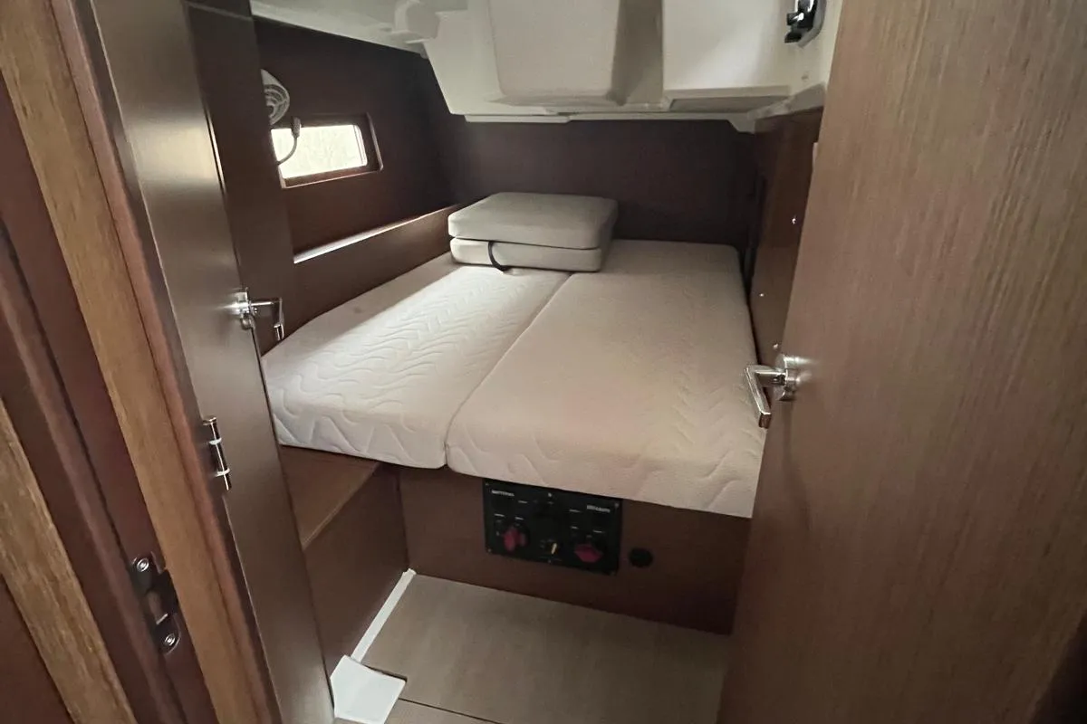 Cabin on Thunderball  (A/C inc.), a Beneteau Oceanis 46.1 sailboat at Tonnarella, Italy