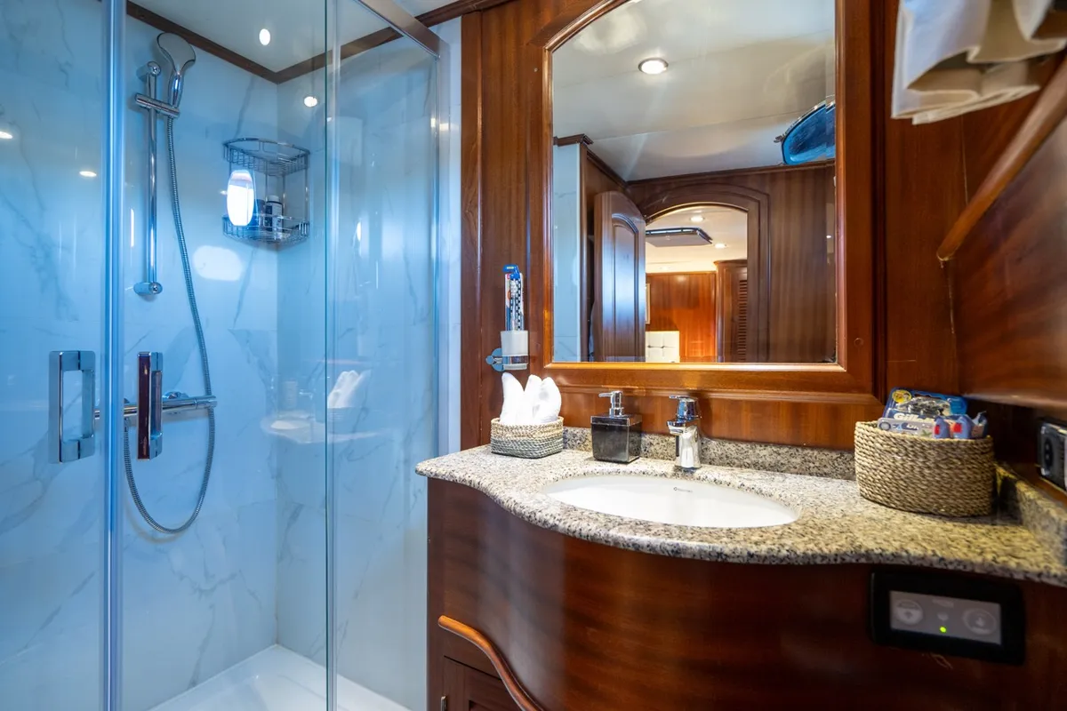 Head on Capricorn 1, a Custom Made Capricorn 1 motor yacht at Athens, Greece