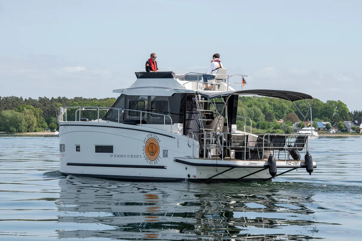 Fleesenqueen One, a Cobra Yachts Futura 40 Grand Horizon motor yacht at Göhren-Lebbin, Germany