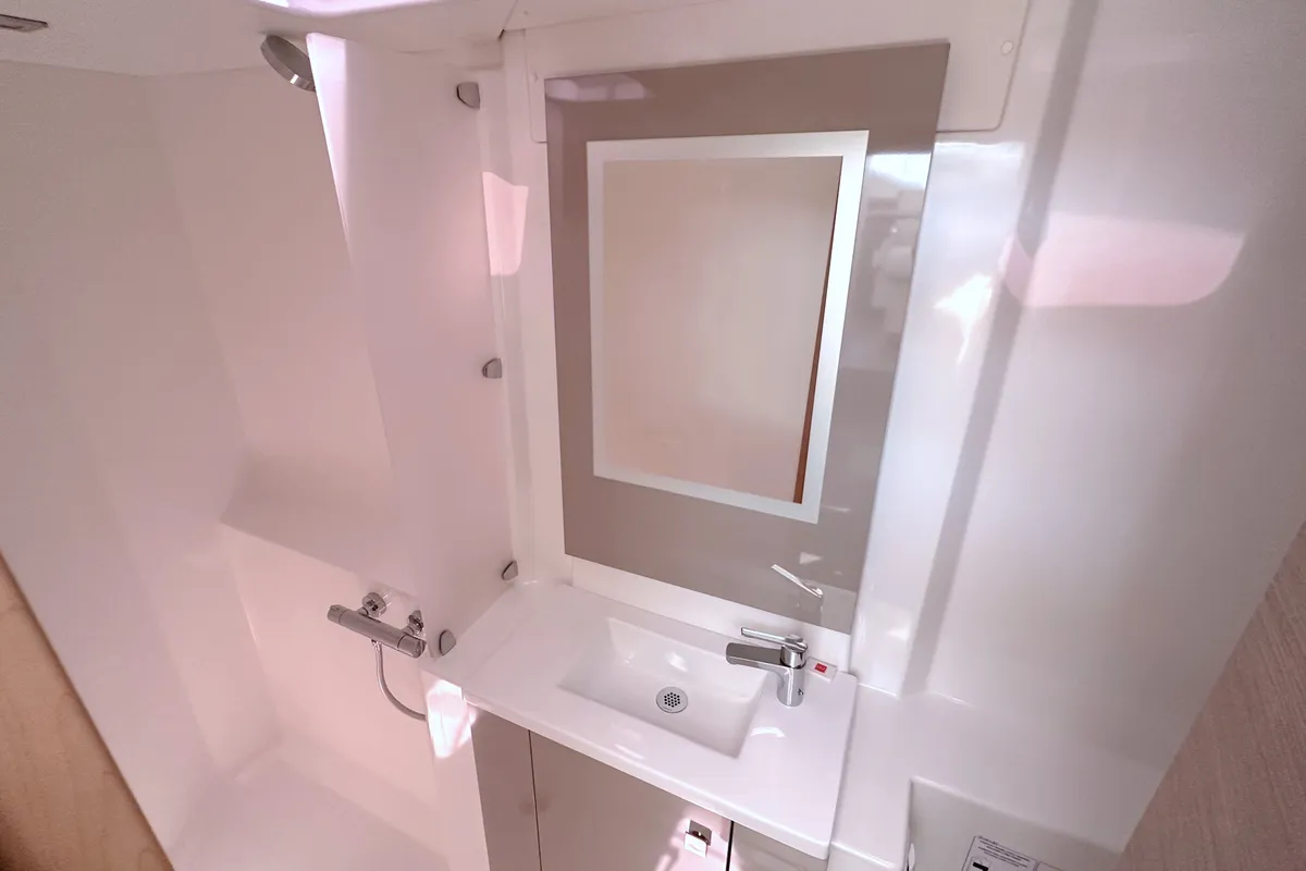 Head on Laja, a Fountaine Pajot Isla 40 catamaran at Palma de Mallorca, Spain
