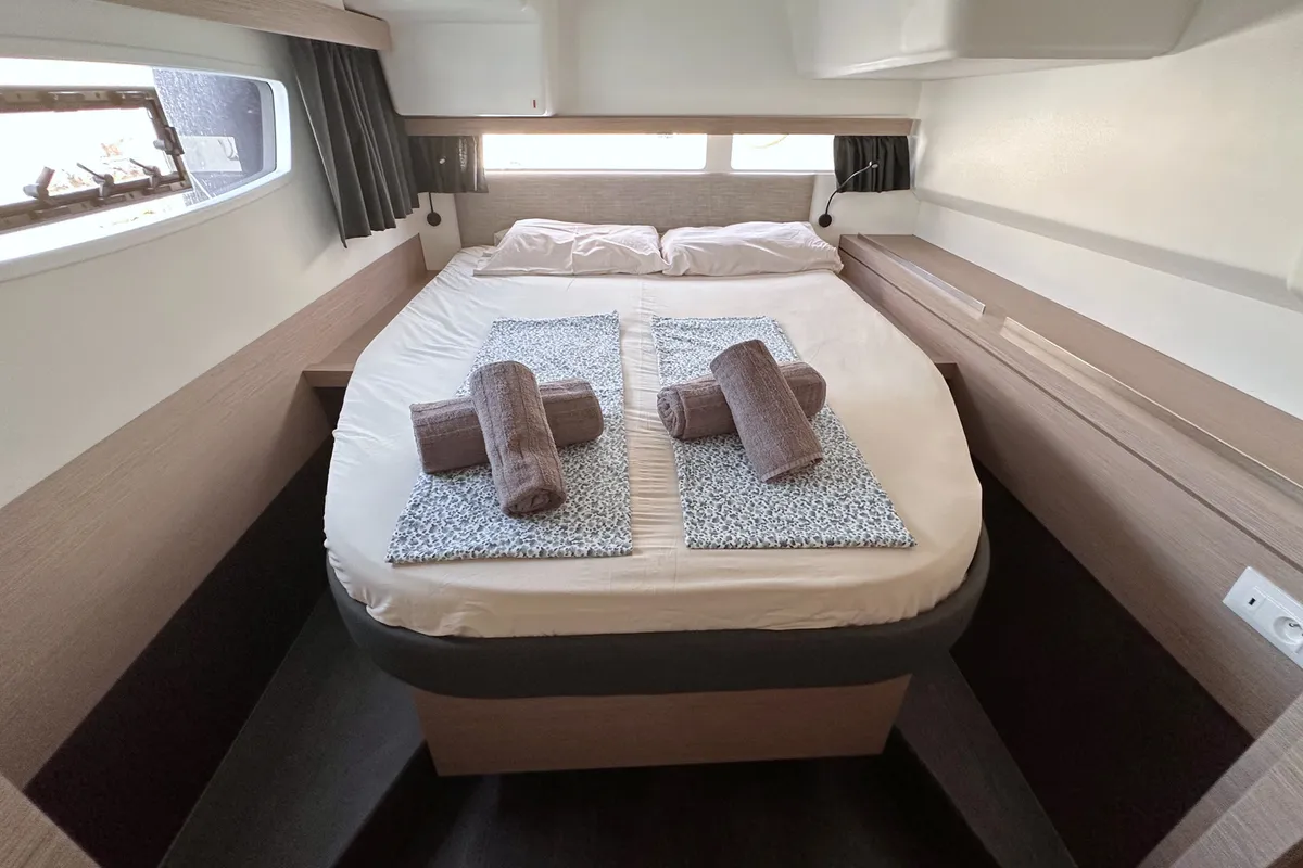 Cabin on Laja, a Fountaine Pajot Isla 40 catamaran at Palma de Mallorca, Spain