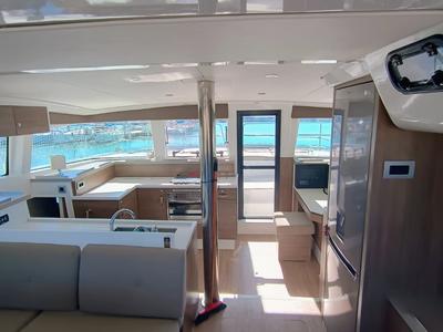 Salon of BETA, a Bali 4.2 catamaran at Capo d'Orlando, Italy