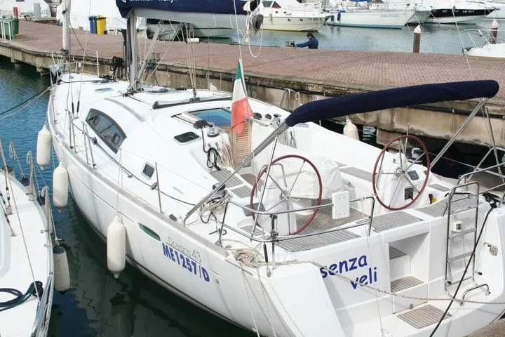 Senza Veli, a Beneteau 43 sailboat at Tonnarella, Italy