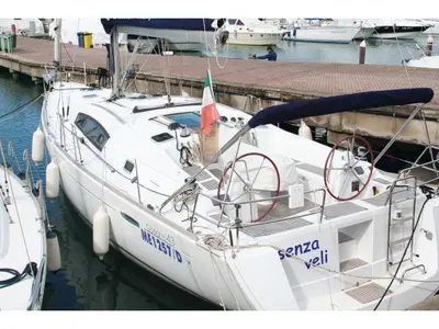 Senza Veli, a Beneteau 43 sailboat at Tonnarella, Italy