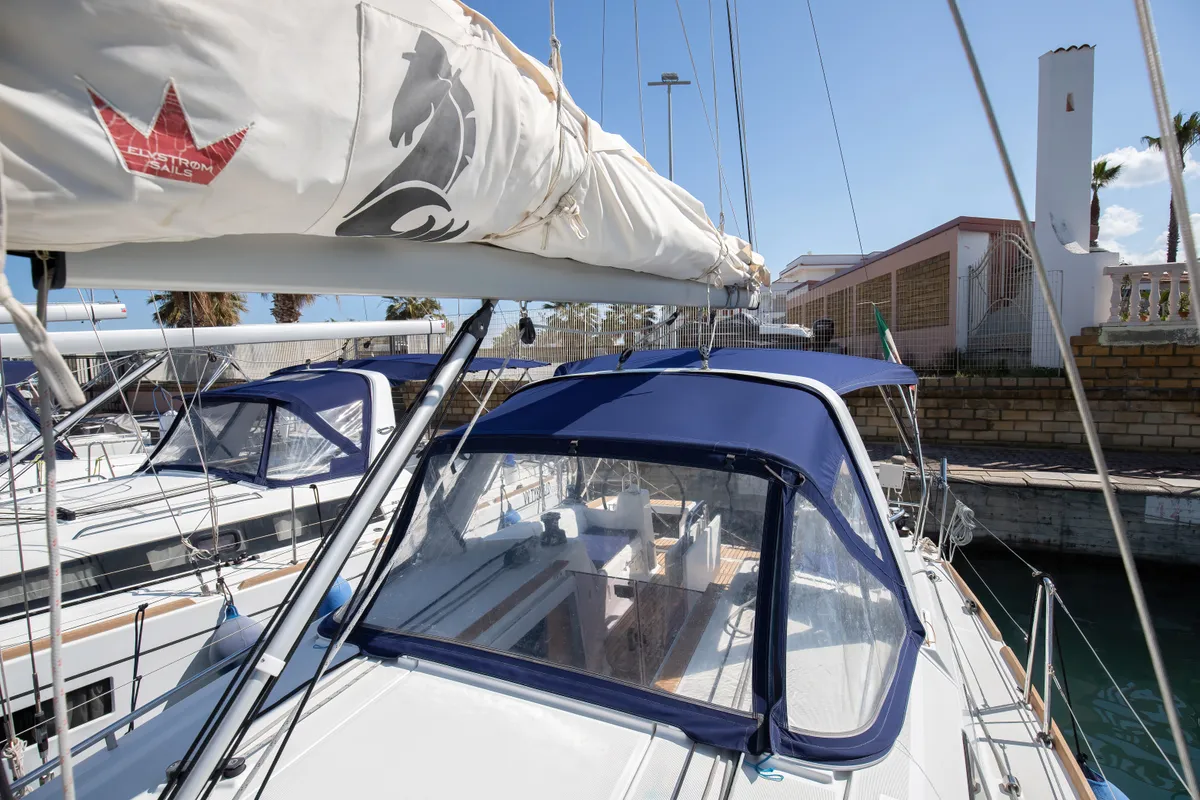 Deck of Levante, a Beneteau Oceanis 35.1 sailboat at Tonnarella, Italy