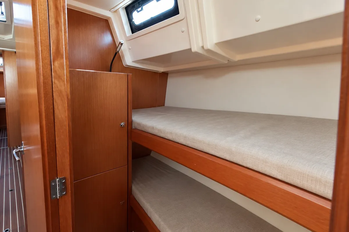 Cabin on Aurora, a Bavaria 45 sailboat at Punta Ala, Italy