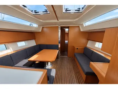 Salon of Aurora, a Bavaria 45 sailboat at Punta Ala, Italy