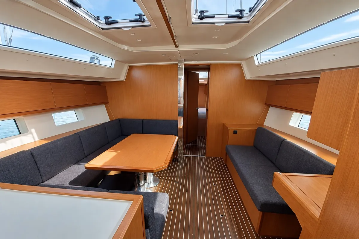 Salon of Aurora, a Bavaria 45 sailboat at Punta Ala, Italy