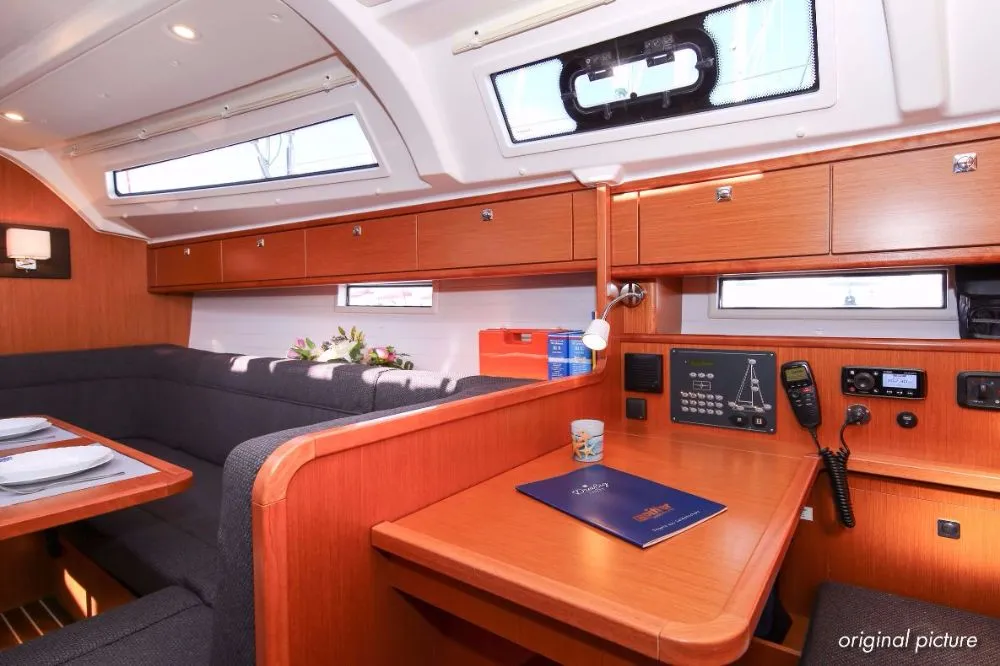 Salon of Viviane II (12), a Bavaria Cruiser 41S sailboat at Murter, Croatia