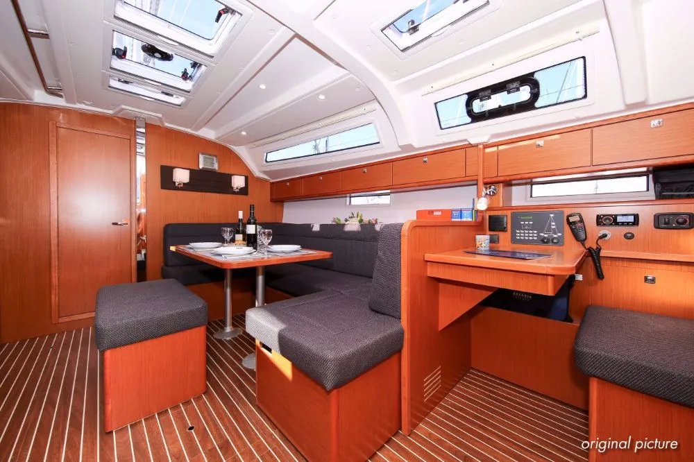 Salon of Viviane II (12), a Bavaria Cruiser 41S sailboat at Murter, Croatia