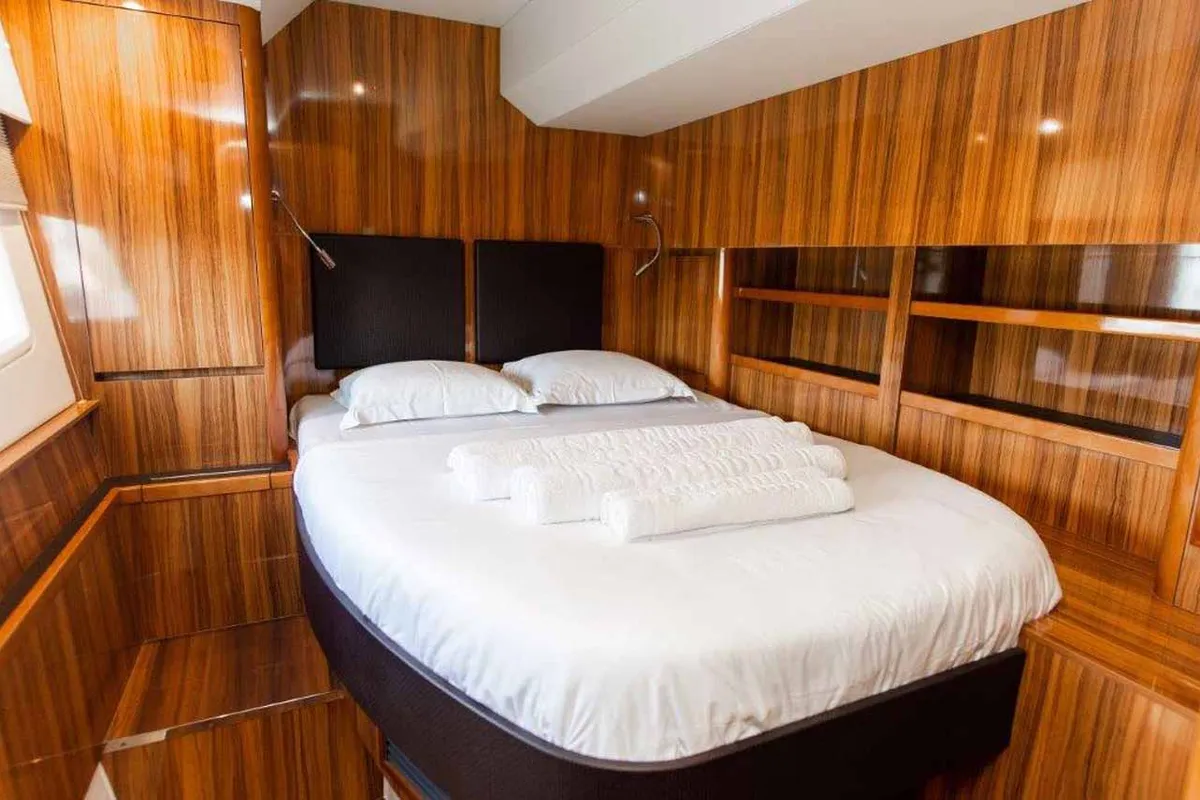 Cabin on Adriatic Z, a Aquila 44 catamaran at Grad Šibenik, Croatia