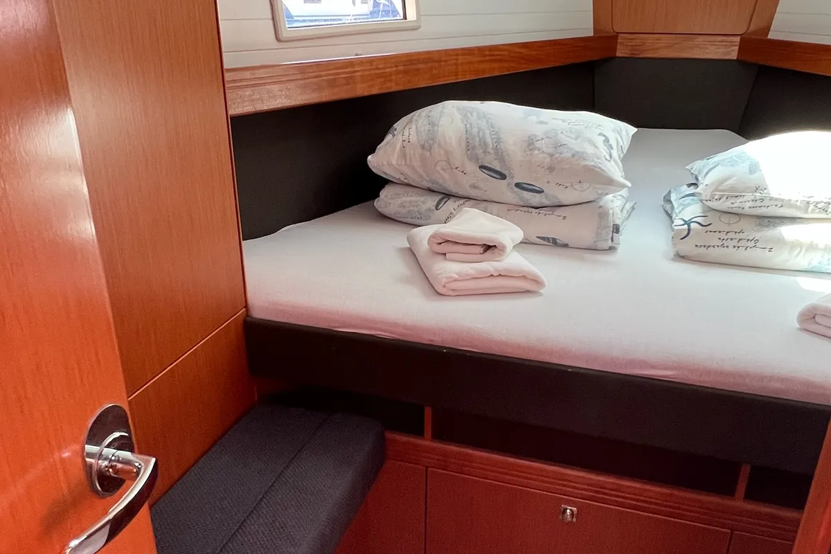 Cabin on Enja, a Bavaria Cruiser 41 sailboat at Grad Kaštela, Croatia