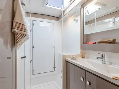 Head on Blue Serenity, a Fountaine Pajot Isla 40 catamaran at Parikia, Greece