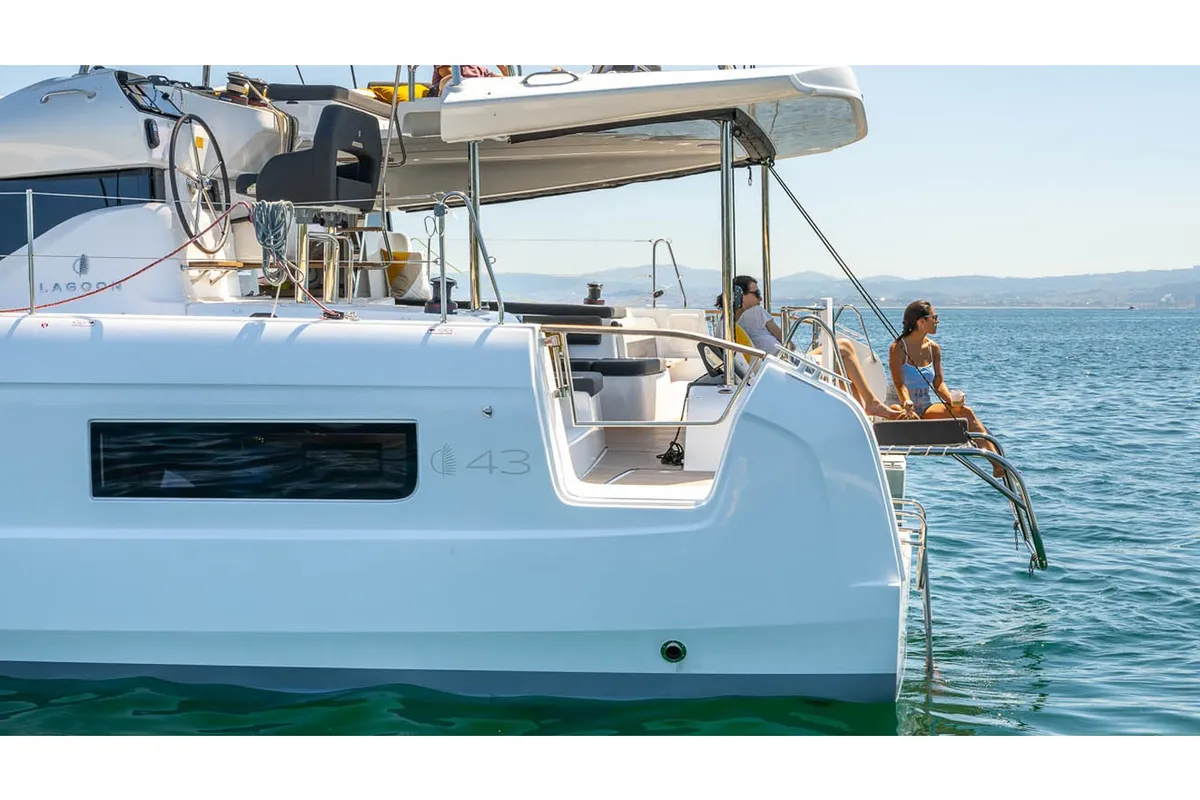 Exterior view of Zen Island, a Lagoon 43 catamaran at Kontokali, Greece