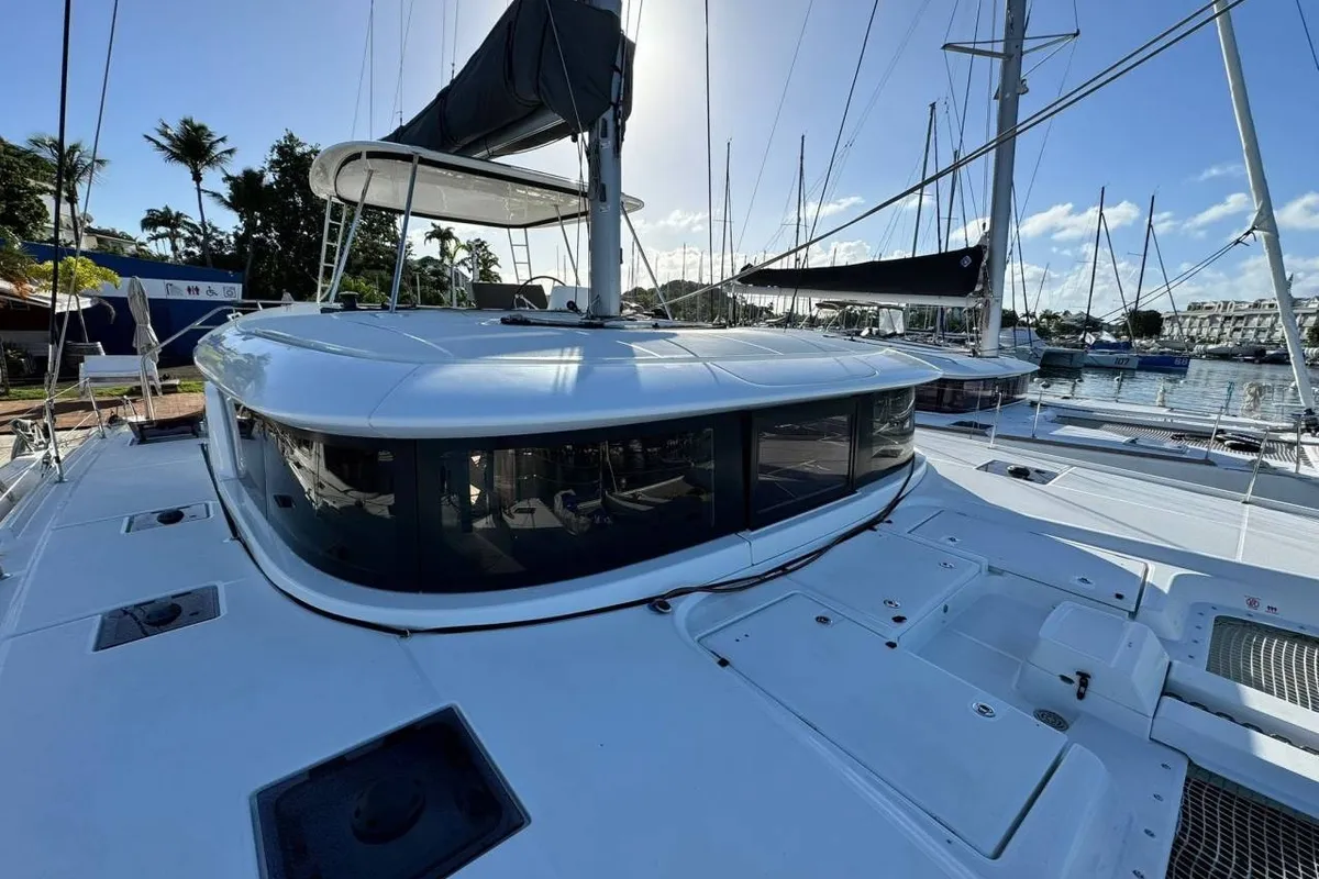 Bula, a Lagoon 46 catamaran at Bonifacio / Bunifaziu, France
