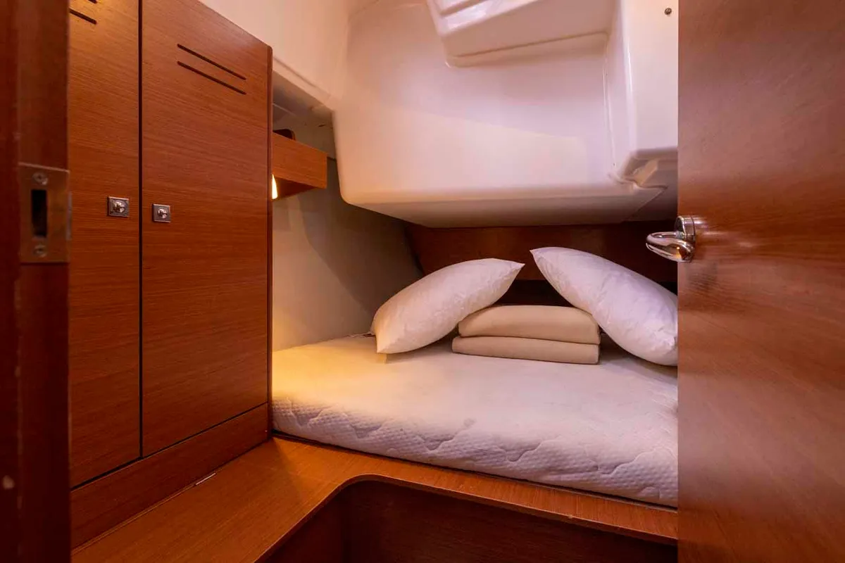 Cabin on Shakey Ground, a Dufour 360 GL sailboat at Figari/Golfo Aranci, Italy