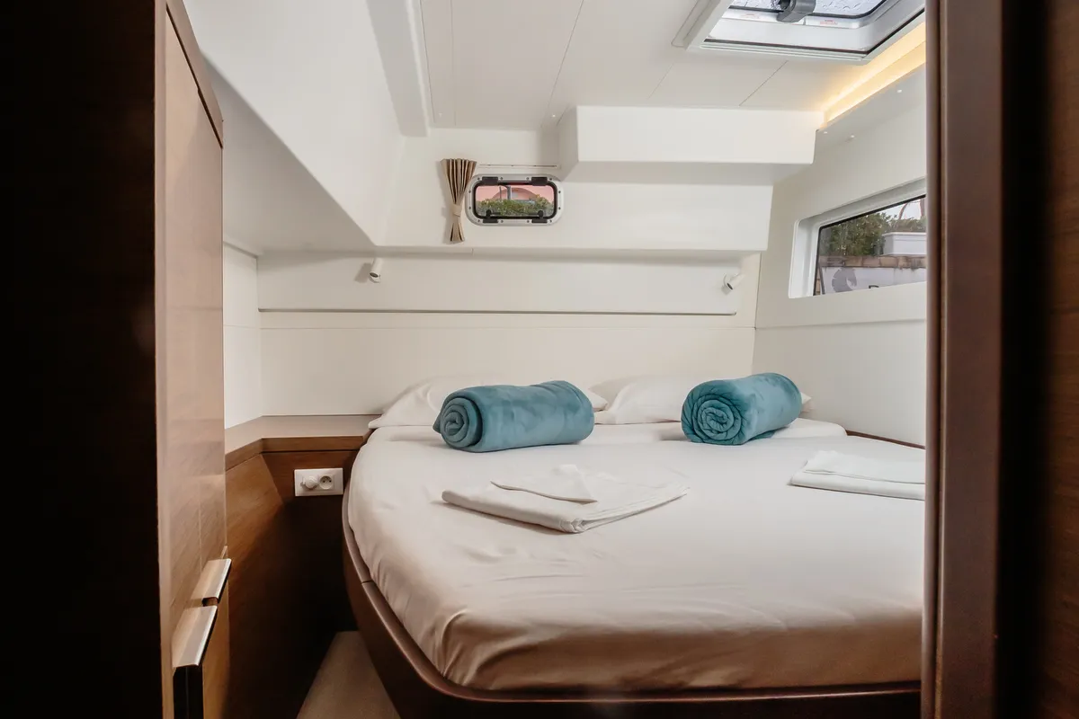 Cabin on Gelso - Standard line, a Lagoon 40 catamaran at Olbia, Italy