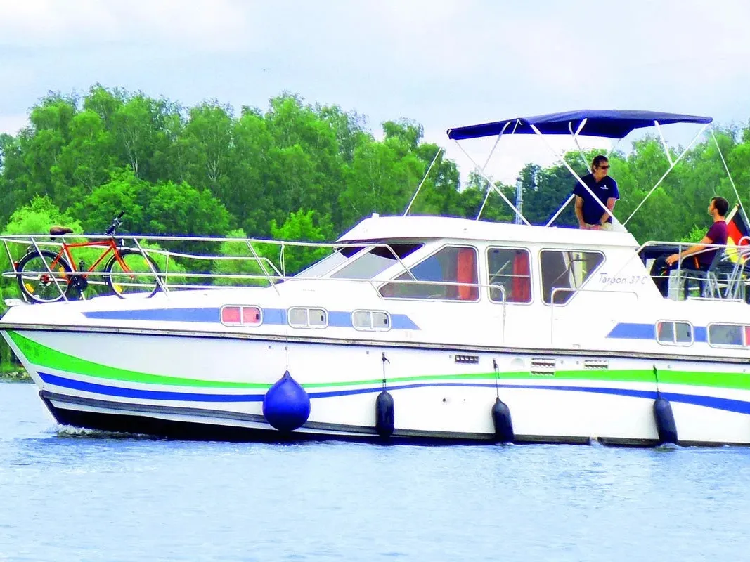 Exterior view of Artemis, a Gulet Tarpon 37 N motorboat at Lübz, Germany