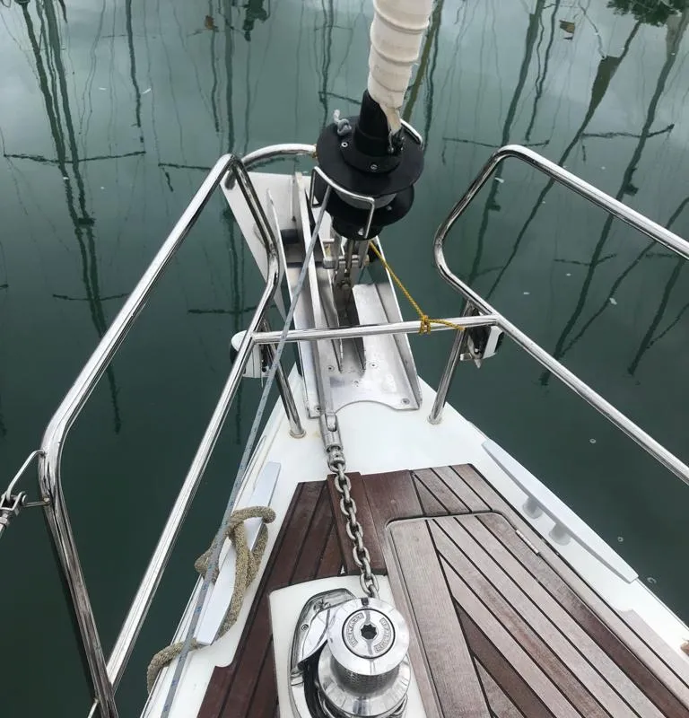 Deck of Alboran Grappa (Las Galletas), a Jeanneau Sun Odyssey 519 sailboat at Elephant Butte Estates, United States