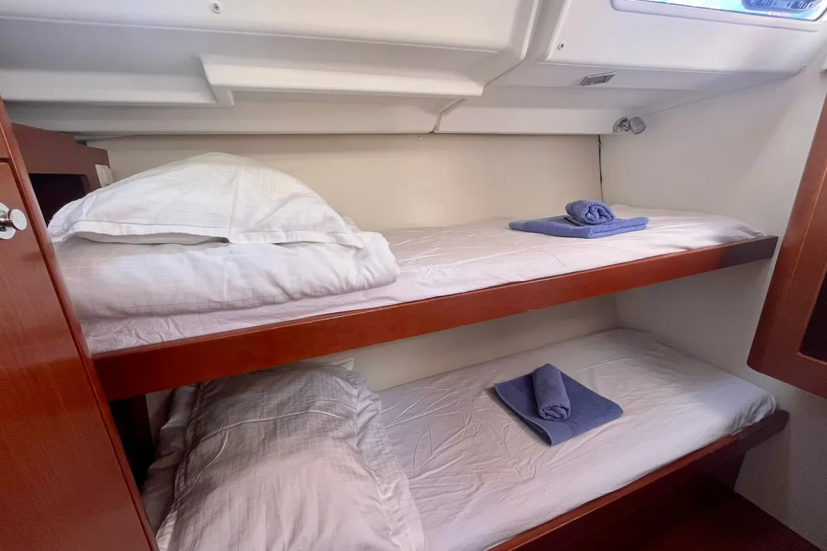Cabin on La Stella, a Beneteau Oceanis 50 Family sailboat at Općina Marina, Croatia