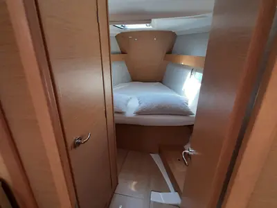 Cabin on Hedoné, a Dufour 412 Grand large sailboat at Tonnarella, Italy