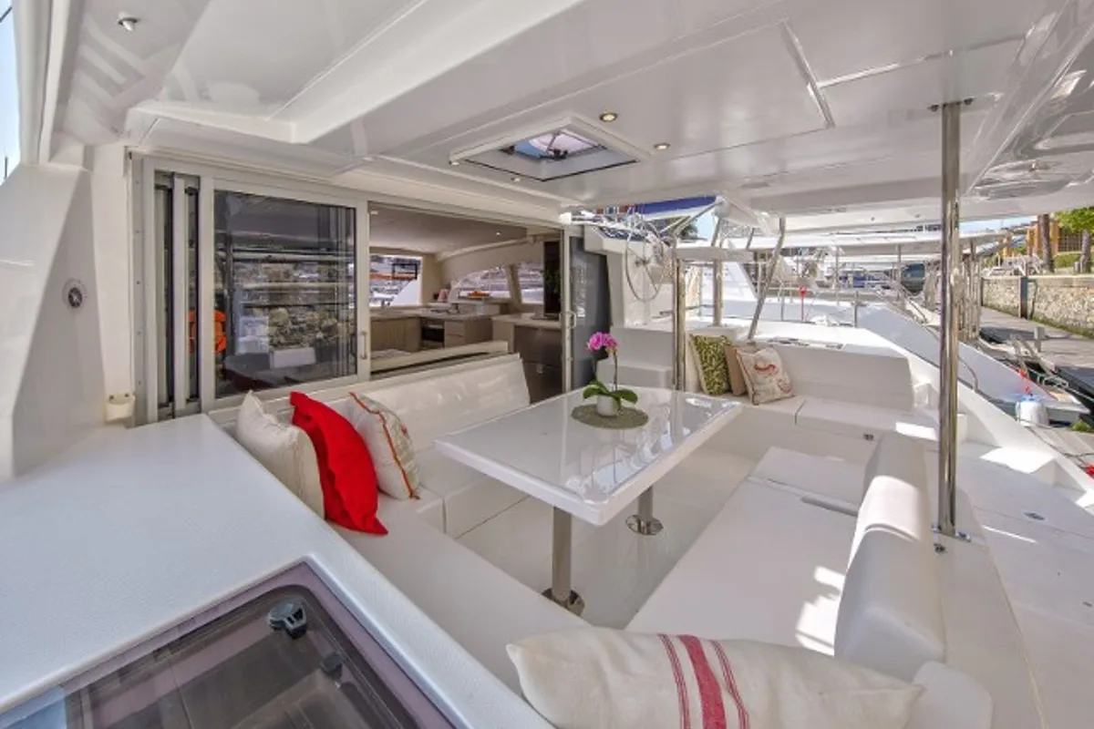Deck of Sunsail 404 Classic, a Leopard 40 catamaran at Dubrovnik, Croatia