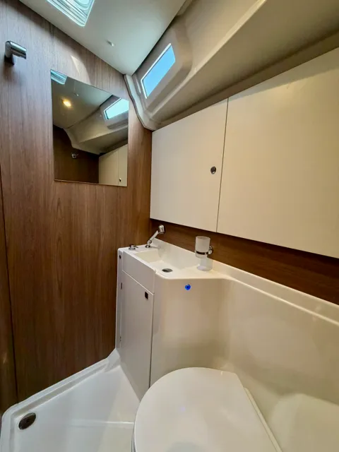 Source Adage, a Jeanneau Sun Odyssey 455 sailboat at Cecina, Italy