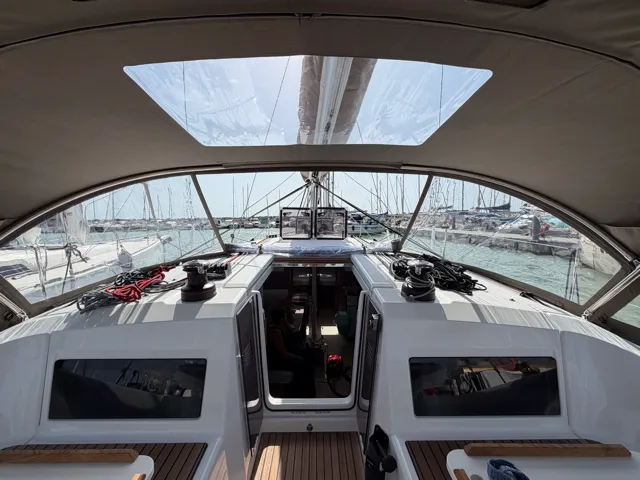 Source Adage, a Jeanneau Sun Odyssey 455 sailboat at Cecina, Italy