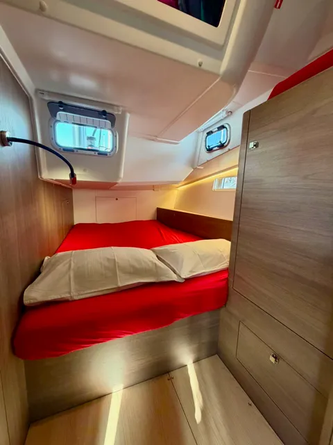 Source Adage, a Jeanneau Sun Odyssey 455 sailboat at Cecina, Italy