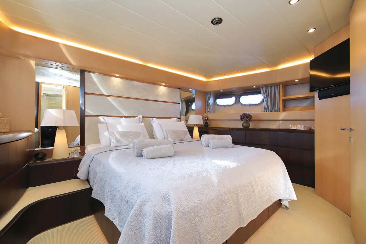 Cabin on Hope I, a Maiora 20S motor yacht at Grad Kaštela, Croatia
