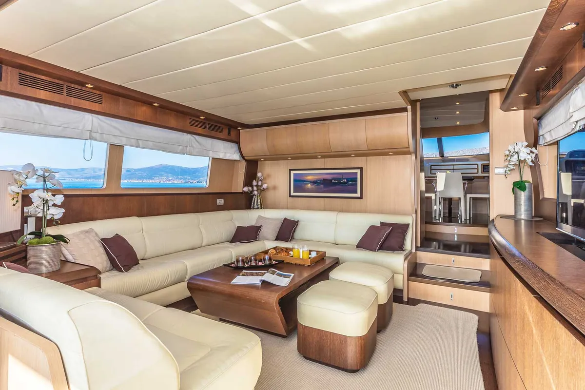 Salon of Hope I, a Maiora 20S motor yacht at Grad Kaštela, Croatia
