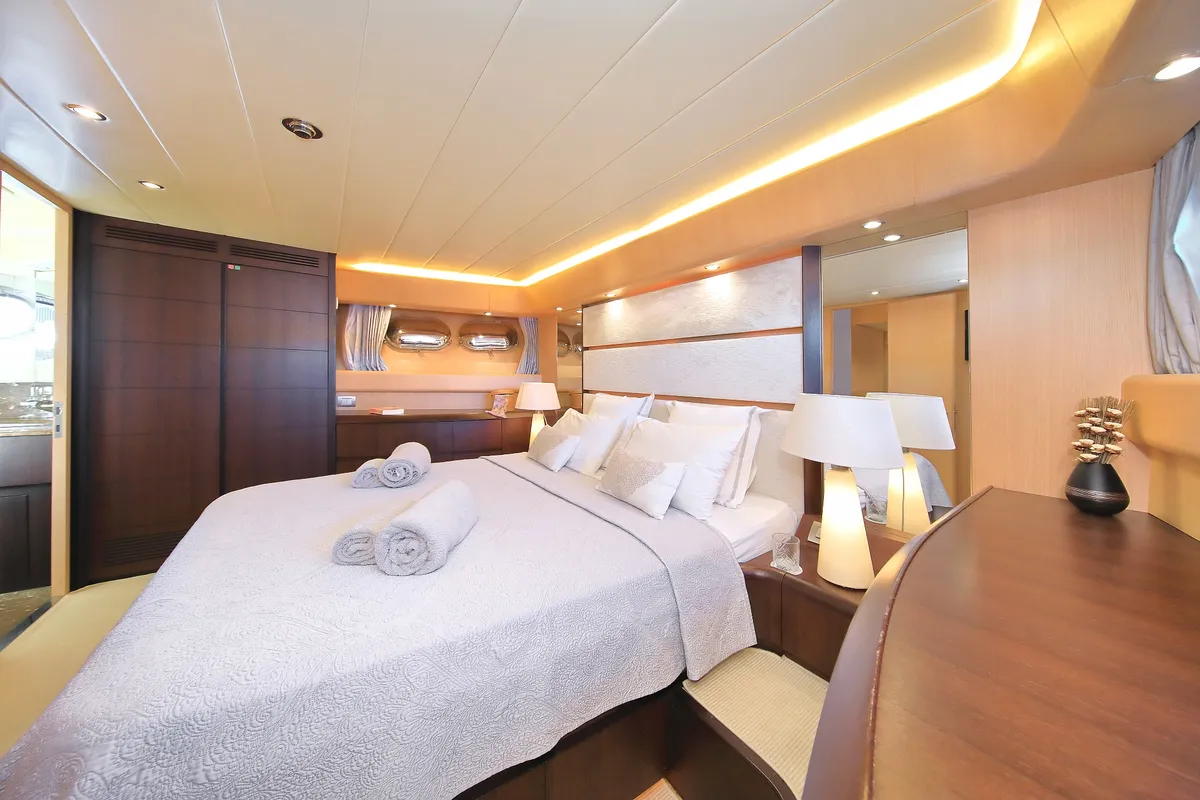 Cabin on Hope I, a Maiora 20S motor yacht at Grad Kaštela, Croatia
