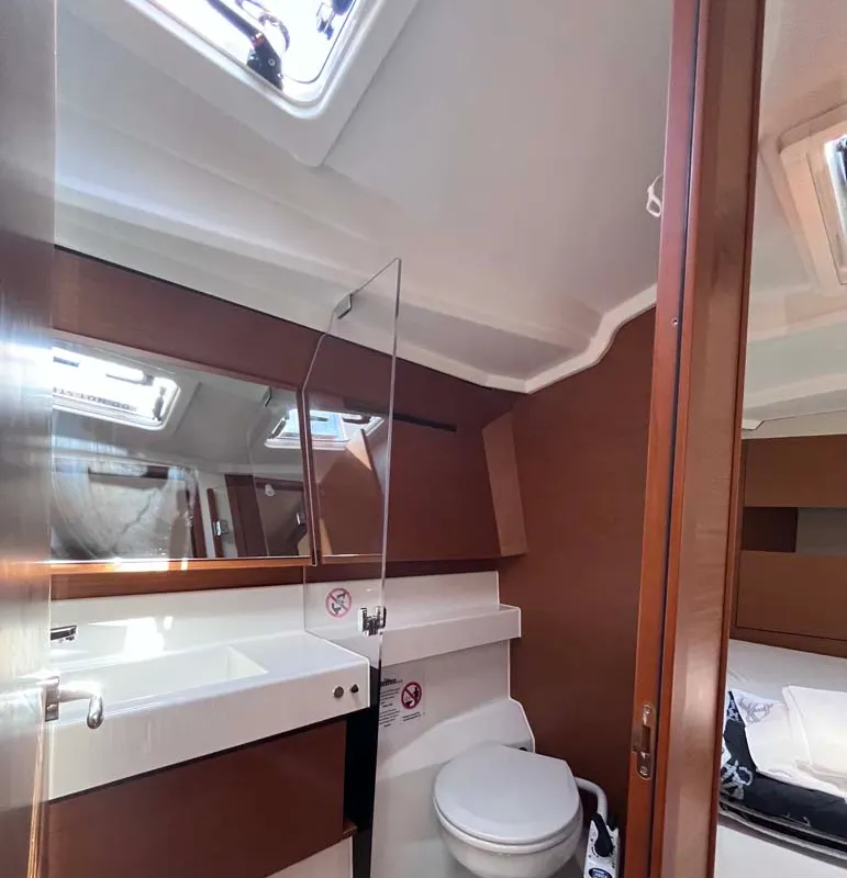Head on Tu Tamo 3, a Jeanneau Sun Odyssey 410 sailboat at Grad Pula, Croatia