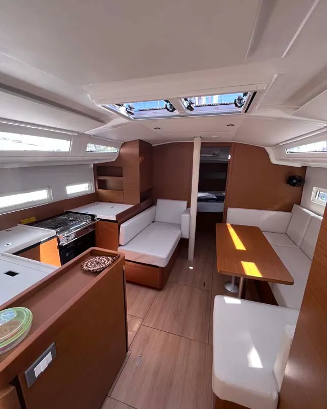 Salon of Tu Tamo 3, a Jeanneau Sun Odyssey 410 sailboat at Grad Pula, Croatia