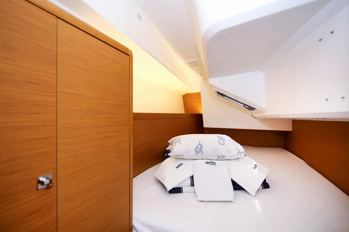 Cabin on Polly Fun, a Jeanneau Sun Odyssey 349 sailboat at Jezera, Croatia