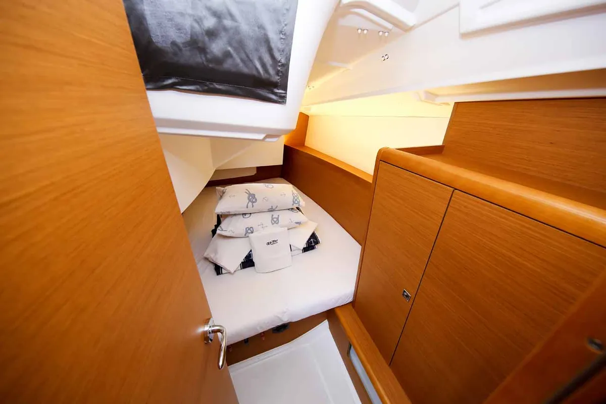 Cabin on Polly Fun, a Jeanneau Sun Odyssey 349 sailboat at Jezera, Croatia