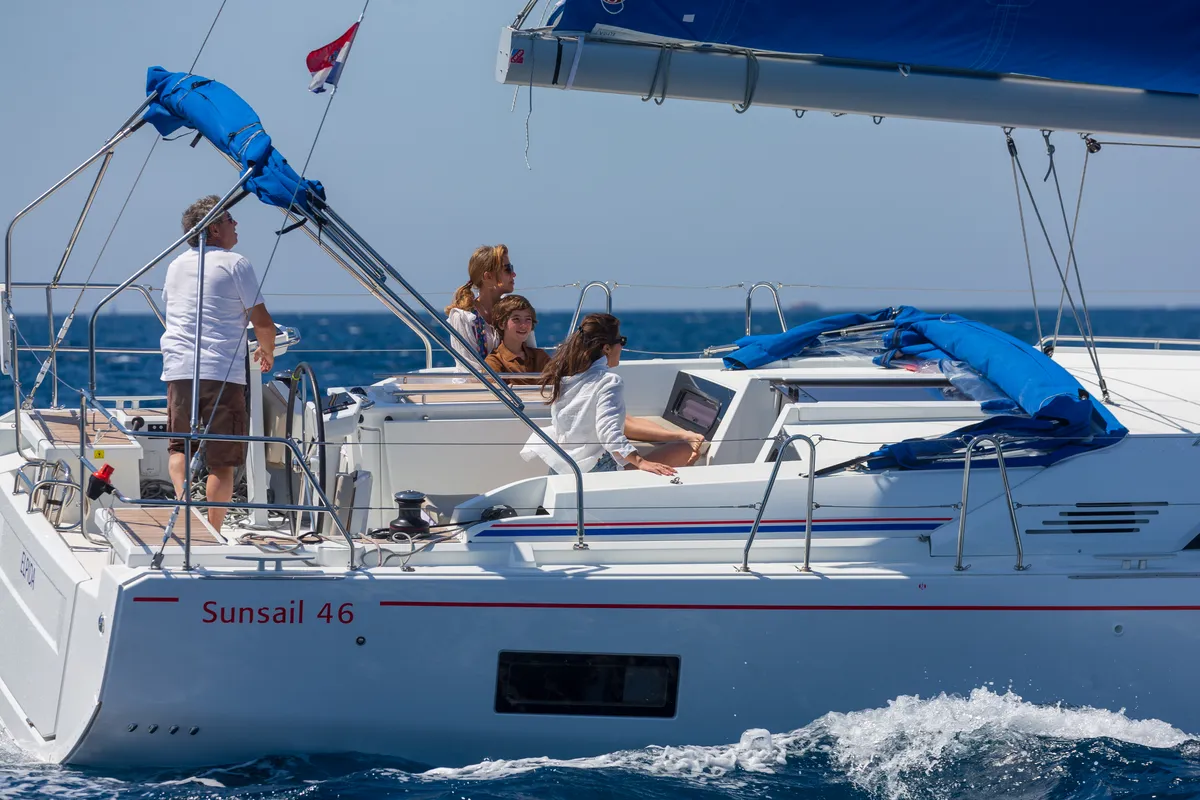 Deck of Oceanis 461/3/3 Premium, a Beneteau Oceanis 461 sailboat at Grand Anse, Grenada