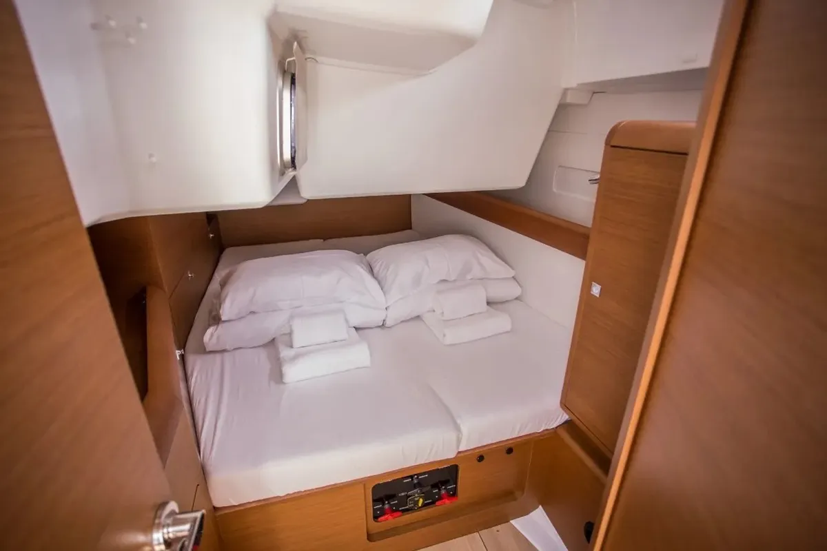 Cabin on Freyja, a Jeanneau Sun Odyssey 519 sailboat at Seget Donji, Croatia