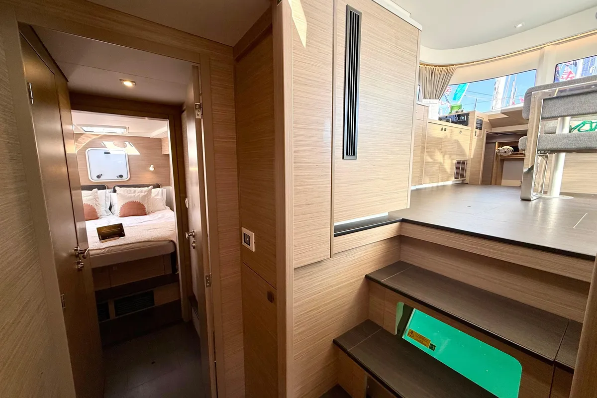 Cabin on Buongiorno principessa, a Lagoon 43 catamaran at Salerno, Italy
