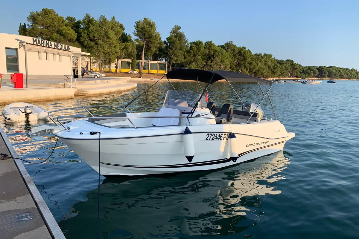 Jeanneau Cap Camarat 6.5 CC, a Jeanneau Cap Camarat 6.5 CC motorboat at Grad Pula, Croatia