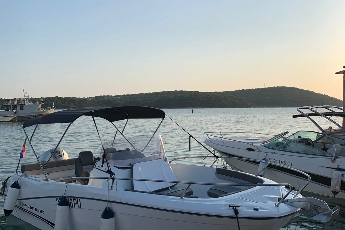 Jeanneau Cap Camarat 6.5 CC, a Jeanneau Cap Camarat 6.5 CC motorboat at Grad Pula, Croatia