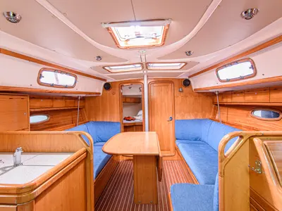 Salon of Gigiona, a Bavaria 37 Cruiser sailboat at San Vincenzo, Italy