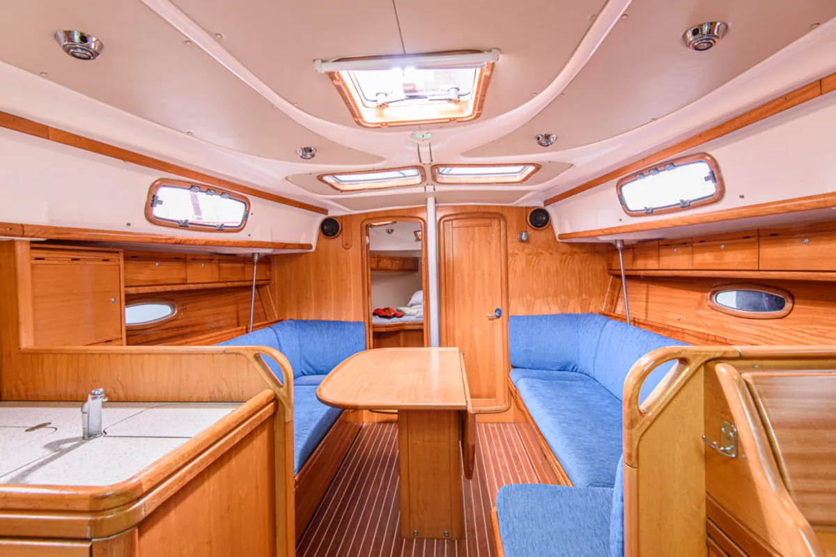 Salon of Gigiona, a Bavaria 37 Cruiser sailboat at San Vincenzo, Italy