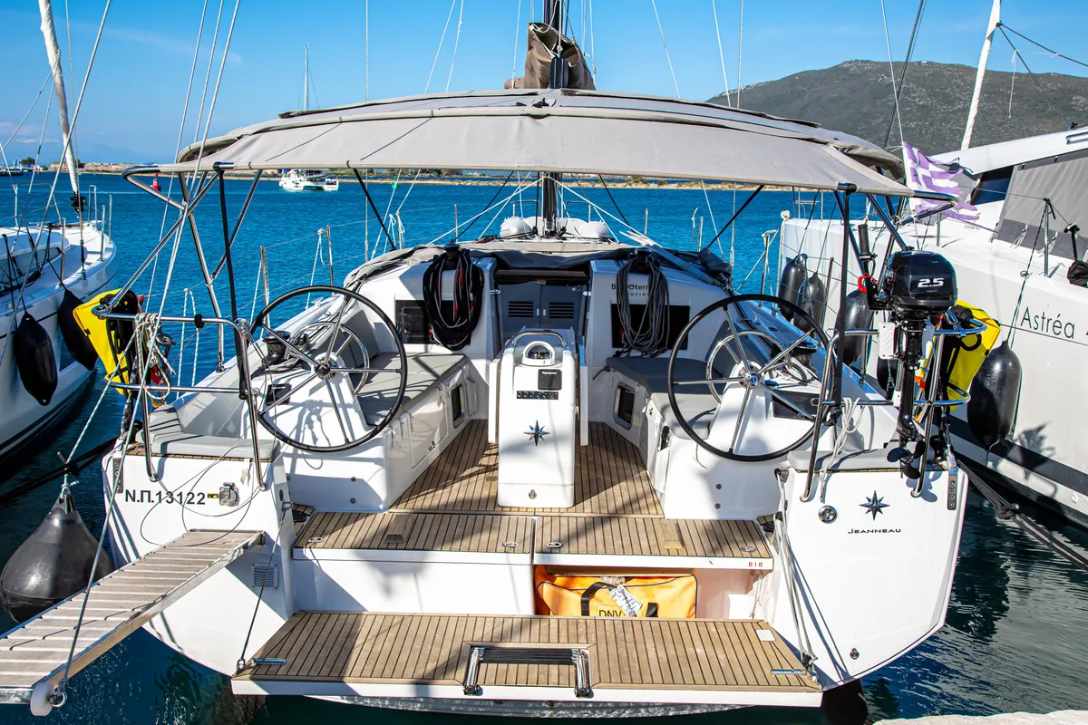 Cockpit of Psi Octantis, a Jeanneau Sun Odyssey 410 sailboat at Preveza, Greece