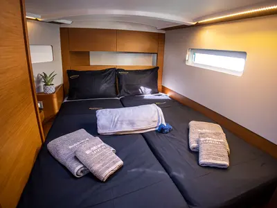 Cabin on Psi Octantis, a Jeanneau Sun Odyssey 410 sailboat at Preveza, Greece