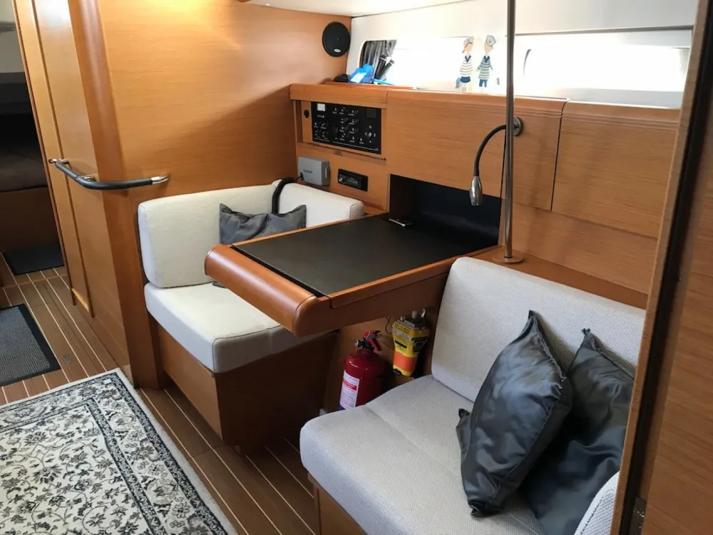 Salon of Korinne, a Jeanneau Sun Odyssey 409 sailboat at Kontokali, Greece