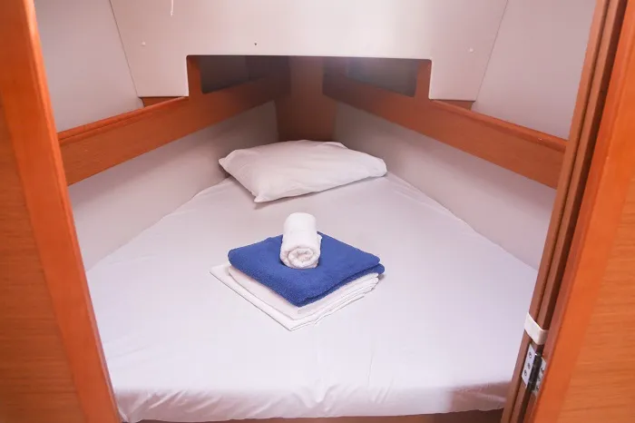 Cabin on Afroessa, a Jeanneau Sun Odyssey 33i sailboat at Loutraki, Greece