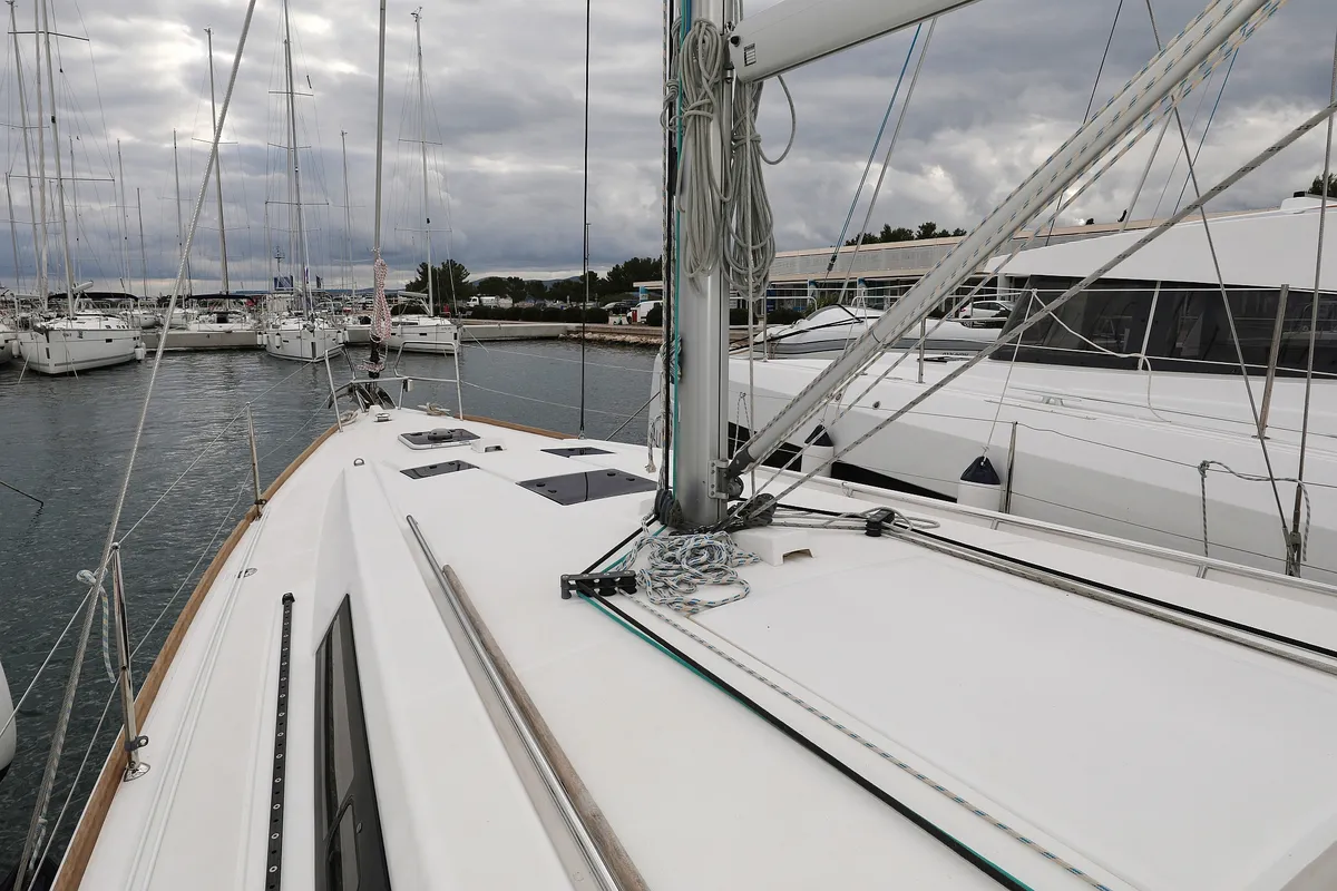 Deck of Zyntha, a Beneteau Oceanis 41 sailboat at Općina Sukošan, Croatia