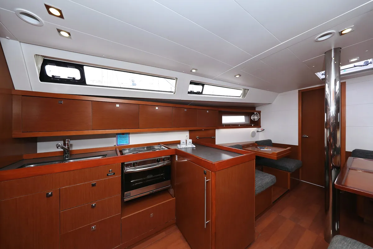 Salon of Zyntha, a Beneteau Oceanis 41 sailboat at Općina Sukošan, Croatia
