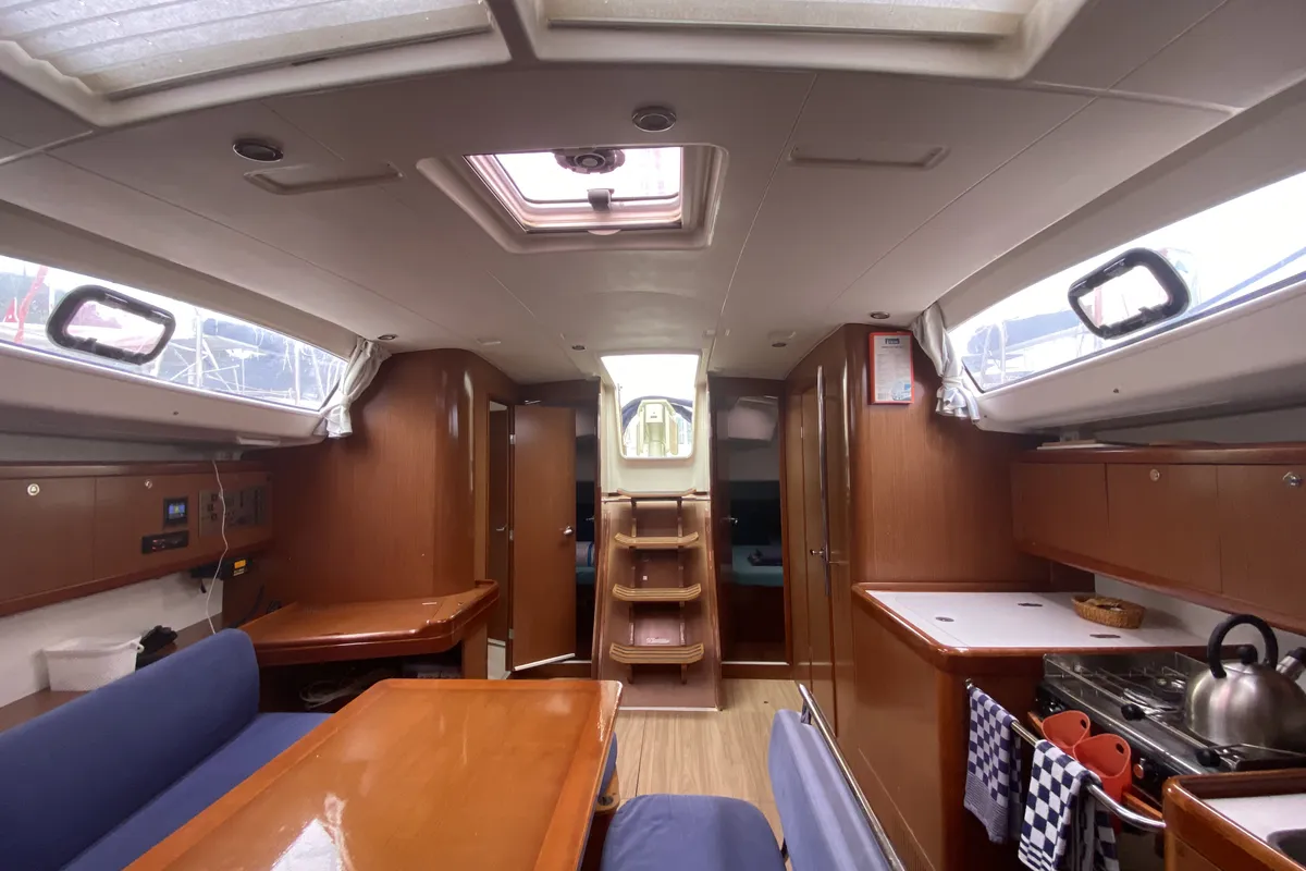Salon of Bliss, a Beneteau Oceanis 43 sailboat at Fethiye, Turkey